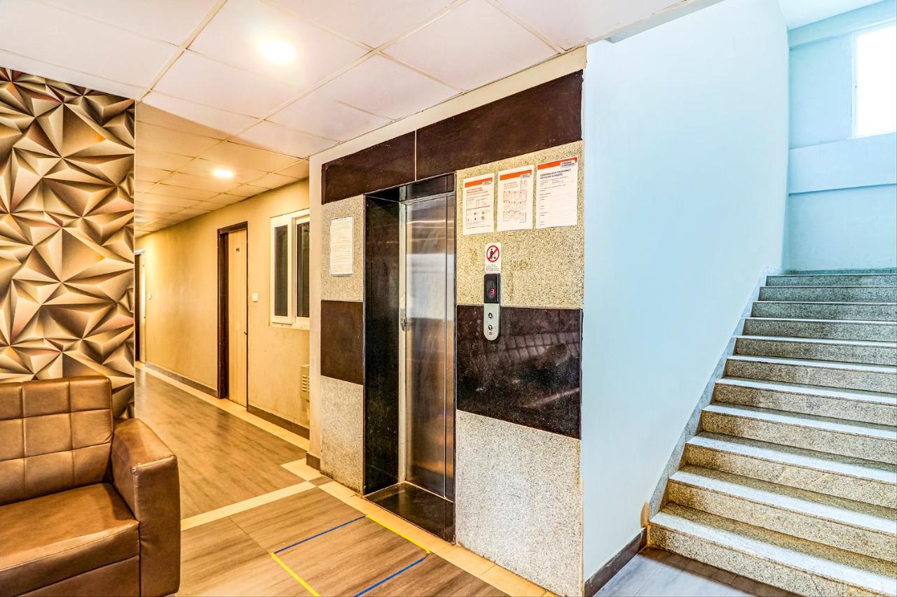 Fabexpress Mid Town Hotel Hyderabad Bagian luar foto